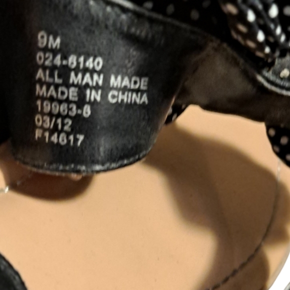 St. John's Bay Sandals - Picture 4 of 6